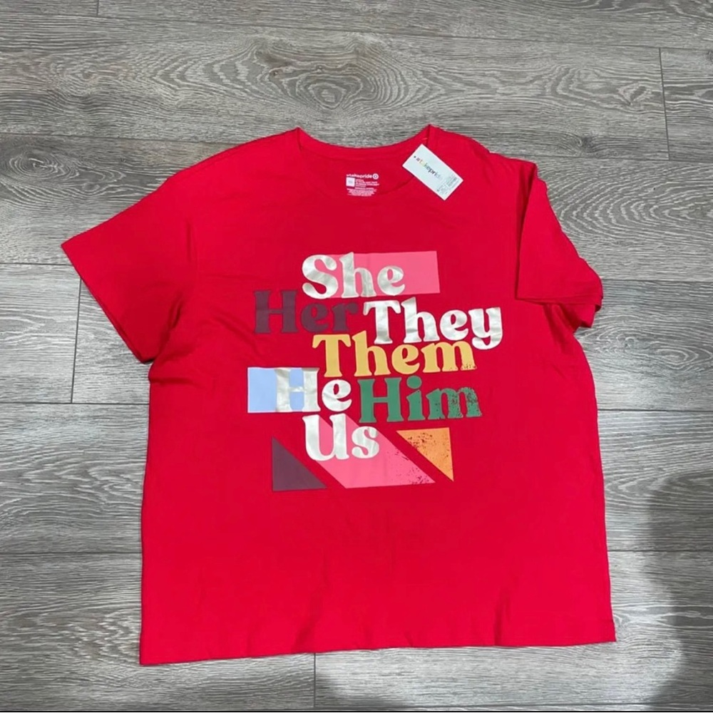 Pride Adult-Pronouns Short Sleeve T-Shirt-Red-XXL. NWT